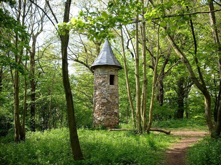 Das Warttürmchen im Park Hohenrode in Nordhausen.